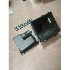 Isuzu dmax euro5 yeni 2012-2019 hava filitre kutusu Isuzu dmax euro5 yeni 2012-2019 hava filitre kutusu