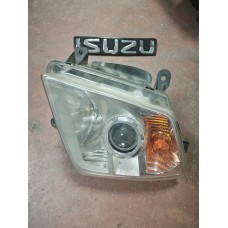 Isuzu d max euro4 yeni yan sanayi mercekli far Isuzu d max euro4 yeni yan sanayi mercekli far