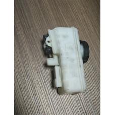 Nissan navara çıkma orjinal ys23 üst fren hidrolik deposu Nissan navara çıkma orjinal ys23 üst fren hidrolik deposu