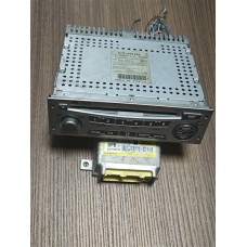 Mitsubishi l200 çıkma orjinal 4 d56 cd çalar Mitsubishi l200 çıkma orjinal 4 d56 cd çalar