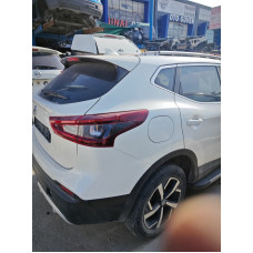 Nissan qashqai j11 çıkma orjinal sağ arka kesme çamurluk Nissan qashqai j11 çıkma orjinal sağ arka kesme çamurluk