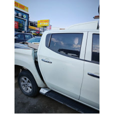 Mitsubishi l200 çıkma orjinal euro 6 suv sağ arka kapı Mitsubishi l200 çıkma orjinal euro 6 suv sağ arka kapı