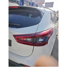 Nissan qashqai çıkma orjinal j11 makyajlı kasa stop Nissan qashqai çıkma orjinal j11 makyajlı kasa stop