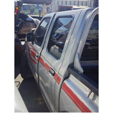 Nissan 1998 pickup çıkma orjinal sağ arka kapı Nissan 1998 pickup çıkma orjinal sağ arka kapı