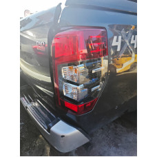 Mitsubishi l200 çıkma orjinal 2024 sağ arka stop Mitsubishi l200 çıkma orjinal 2024 sağ arka stop