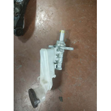 Isuzu d max euro5 çıkma üst fren merkezi Isuzu d max euro5 çıkma üst fren merkezi