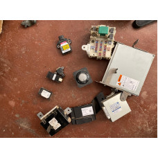 ısuzu dmax çıkma orjinal 1.9 komple beyin seti ısuzu dmax çıkma orjinal 1.9 komple beyin seti