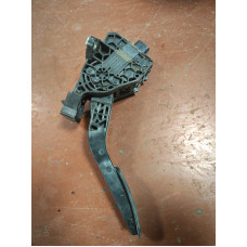 Toyota hilux çıkma orjinal gaz pedalı 2023 2GD motor Toyota hilux çıkma orjinal gaz pedalı 2023 2GD motor