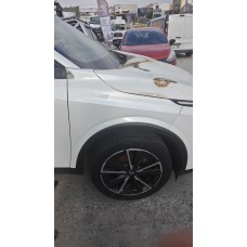 Nissan qashqai 2022 model orijinal çıkma sağ ön çamurluk 